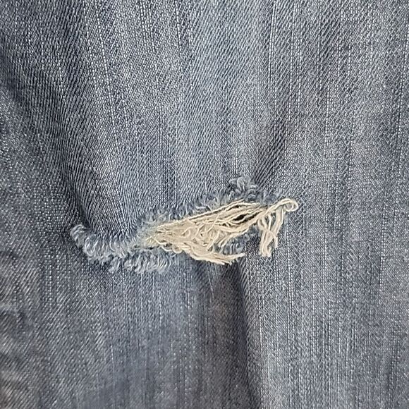 Guess blue denim bootcut jeans distressed Women's Size 29 (Measured 32) - Picture 9 of 16